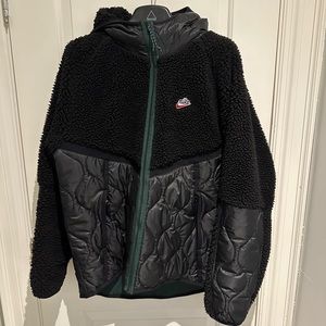 Nike Sportswear Heritage Sherpa Jacket Black Green